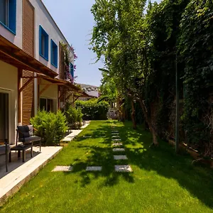 3* מלון Costa City